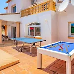Villa Carolina Blanca By