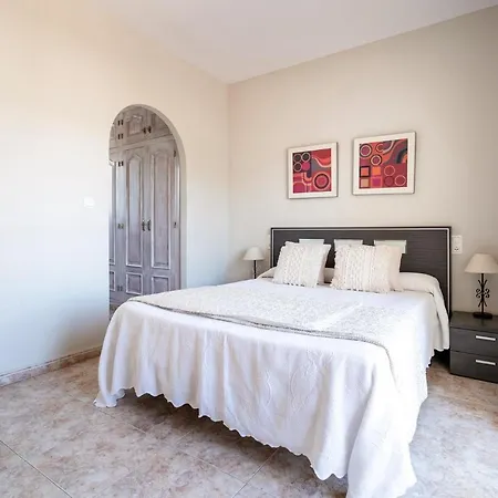 Carolina Blanca By Villa Calpe